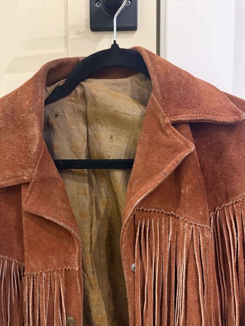 Fringed Suede Jacket - Brown. Vintage. - Picture 3 of 14